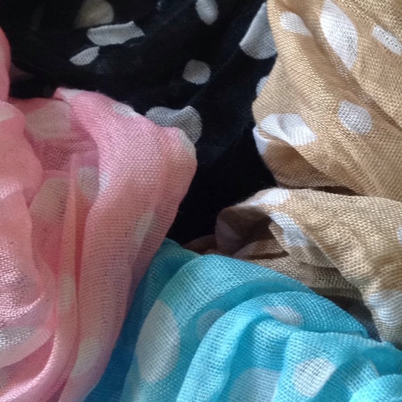 Spring and summer scarf 101 - Picture 2 of 2